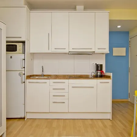 Barcelona City Apartment *