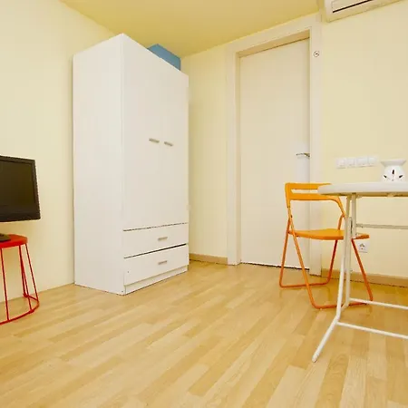 Barcelona City Apartment *