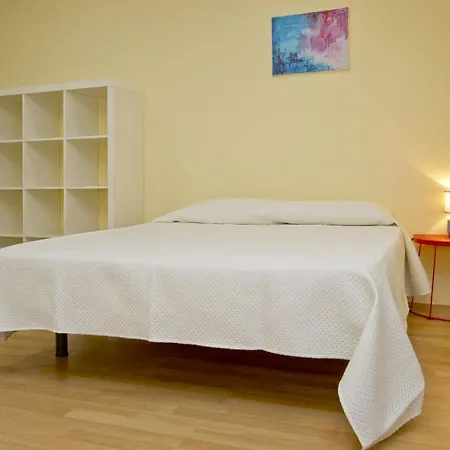 Barcelona City Apartment *