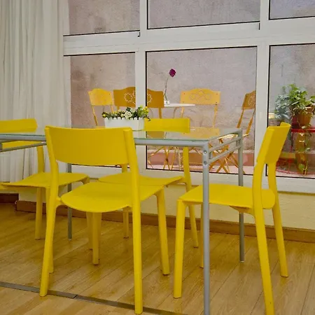 Barcelona City Apartment *
