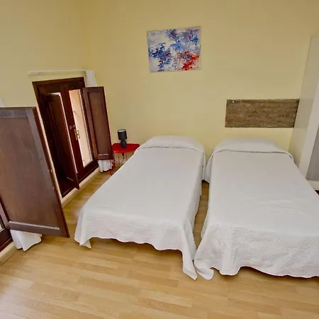 Barcelona City Apartment ברצלונה