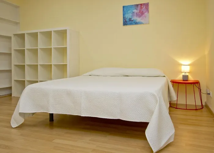 Barcelona City Apartment *
