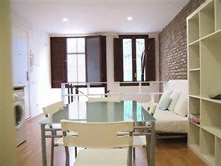 Barcelona City Apartment Apartment *