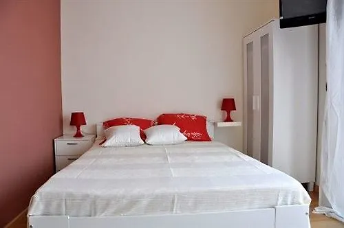 Barcelona City Apartment *