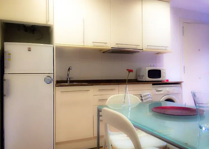 Barcelona City Apartment Apartment *